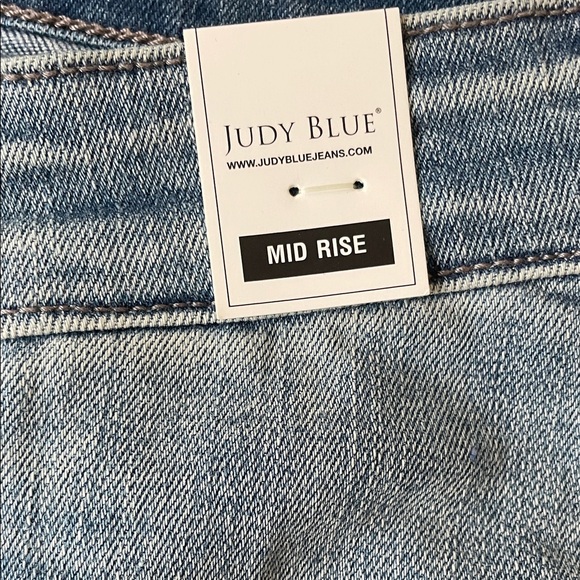 Judy Blue Women's Light Blue Denim Shorts - Picture 2 of 4